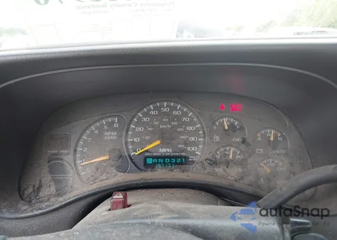 2000 Chevrolet Silverado from USA, damaged, VIN 1GCEC14V4YE134002